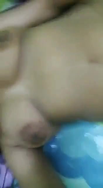 Desi big boobs bhabi selfe