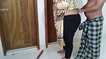 (Desi Priya Aunty ko Jabardast Choda) Tamil Dairty BBW priya Aunty Fucked By Her Devar while sweeping Room – Hindi Audio