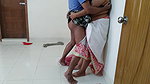 Ghar jhadu lagate hue maa ko chodane par Jabardast apni Beta – Hindi Audio (Indian Sex)