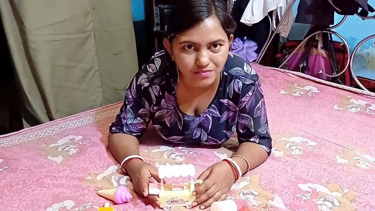 Indian village Sex video, indian girl big boob press by her step brother in outdoor village