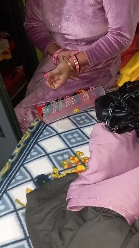Panjabi Bhabhi Having Change Her Dress
