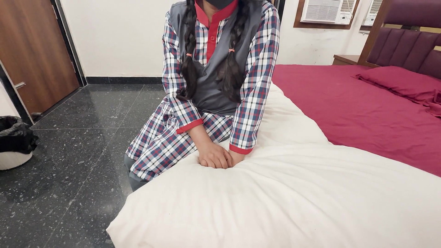School Girl Ne Exam Mein Pass Hone Ke Liye Teacher Ke Sath Sex Kiya Virgin