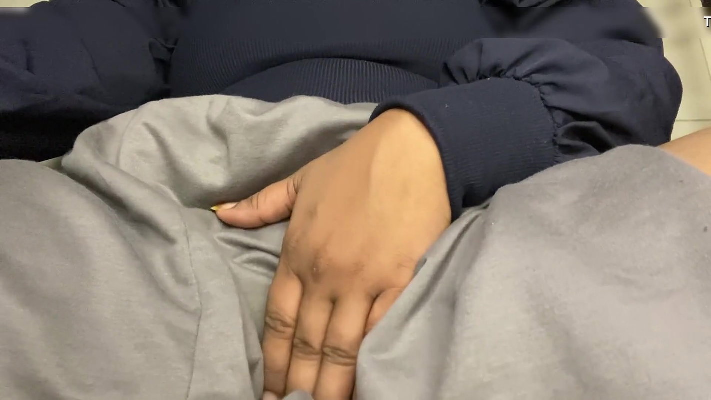 Tamil girlfriend speaking she needs sex while fingering