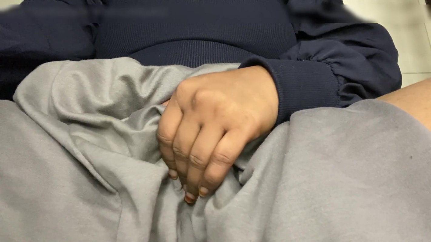 Tamil girlfriend speaking she needs sex while fingering