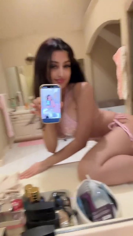 DIVA FLAWLESS TOO DESIRED MOUTHWATERING BOOBS EXPOSE IN BIKINI VIDEOS 4