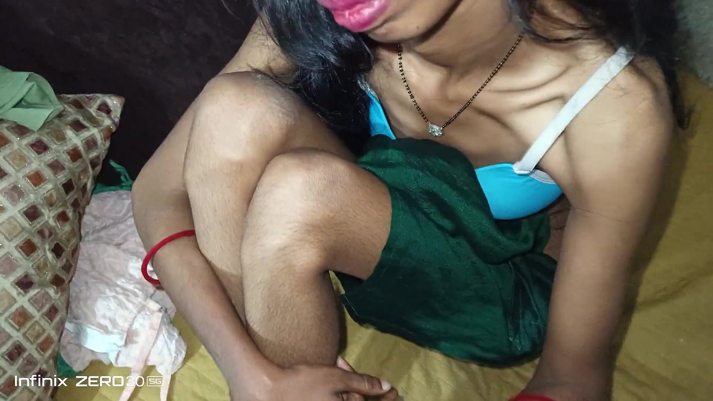 Desi bhabhi ki chudai ajanabi aadami ke sath