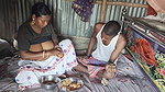 Desi pados ke bhabhi ke sath pani puri khaya in fucking sex