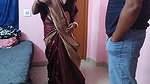 Dost ki biwi ki moti gaand me lund dal ke uski chikhe nikal diya