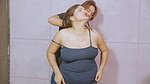 Gaon se aayi shaher Bhabhi ji ne chote kapde phen kar naukar ko jaal me fasa liya