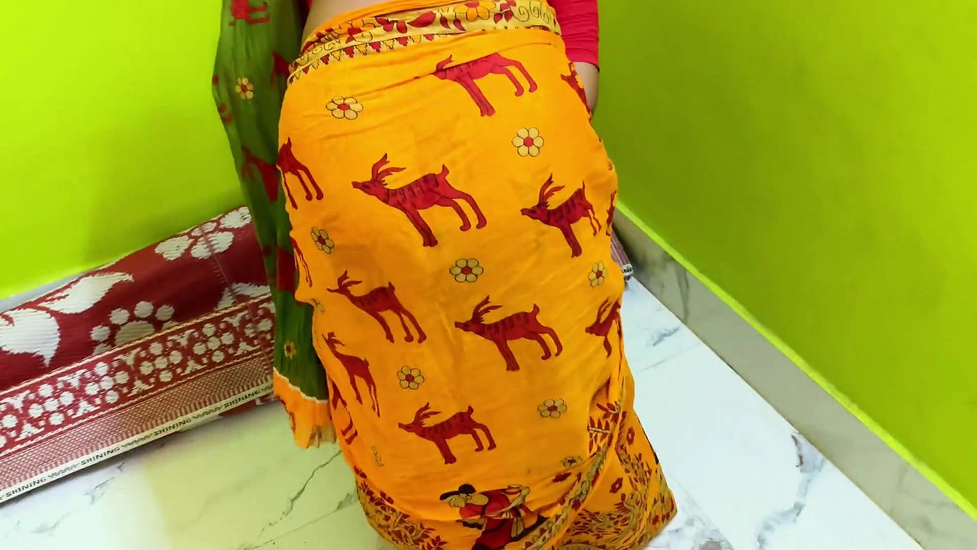 I went to bhabhi’s house during summer vacation and enjoyed a lot with my lovely bhabhi, Full Hindi Viral new Video