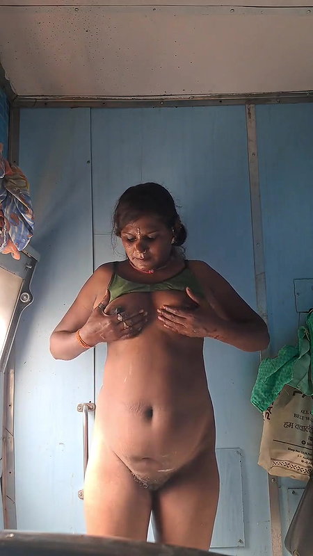 Outdoor Valentine’s Day new Girlfriend hardly and intersting Sex video.just enjoy this video