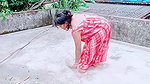 Pati ke bahar jane ke baad Bhabhi ne naya brah lene ke bahane ghar me bula kar kiya sex